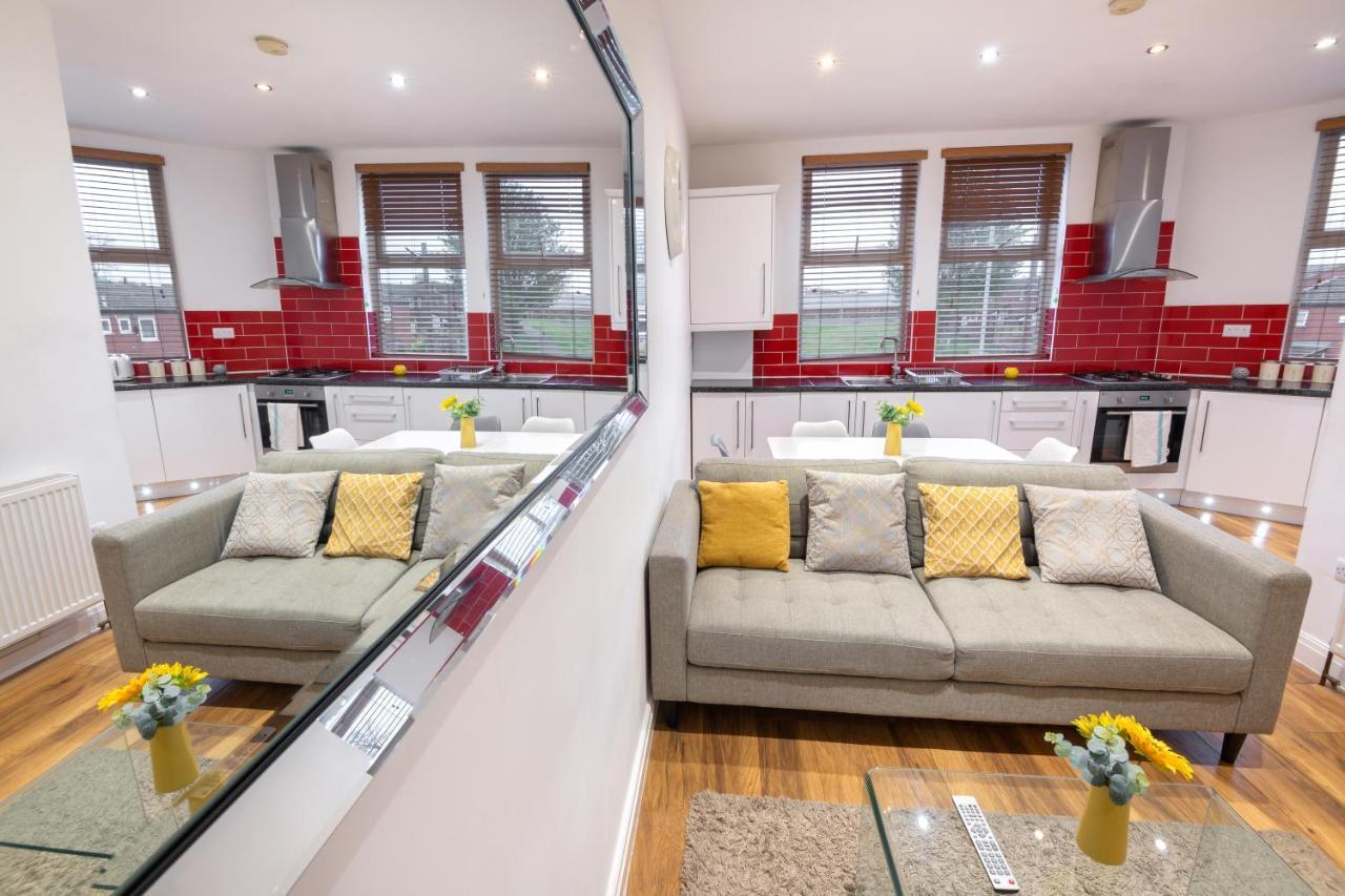Modern Apartment Close To City Centre With Parking Leeds  Bagian luar foto